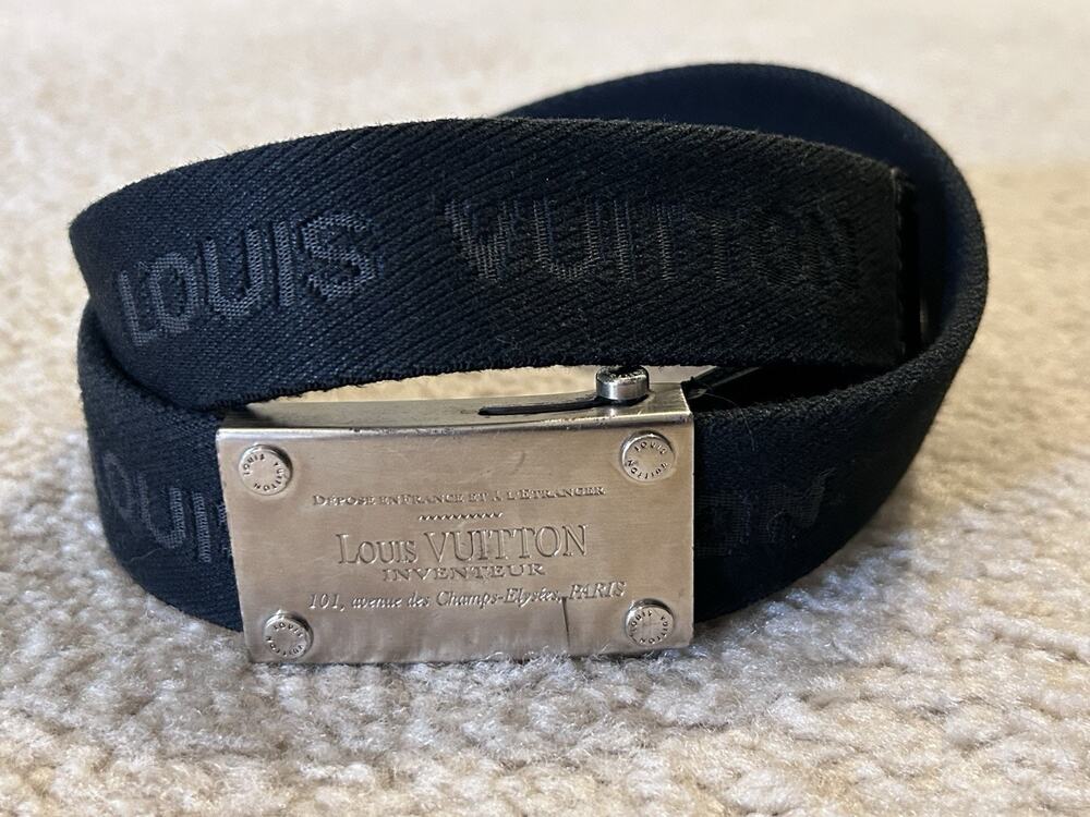 AUTHENTIC LOUIS VUITTON SANTUR BENGALE BELT M9801 LV 90 36 (fits 30-32” waist)